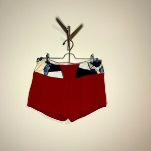 Lululemon Bumble Berry Dark Pink Quilt Run Times 4” Inseam Shorts